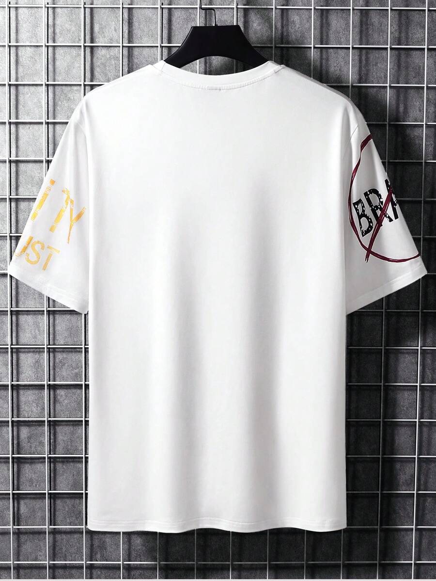 Manfinity EMRG Men’s Slogan & Figure Graphic Tee