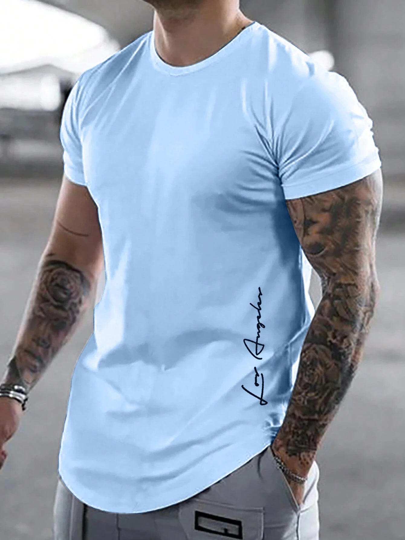 Manfinity Homme Men’s Letter Graphic Curved Hem Tee