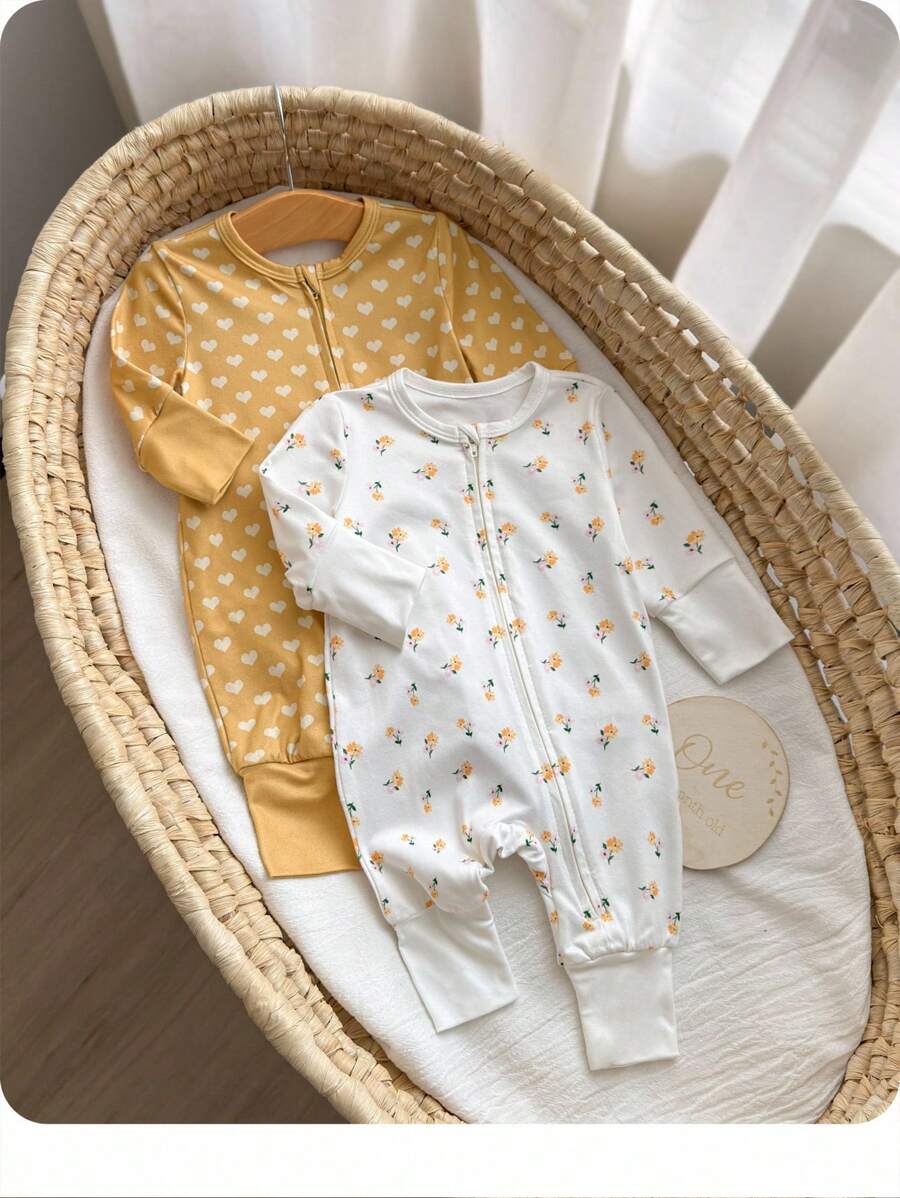 2pcs Baby Girl Knit Floral Polka Dot Romper Set