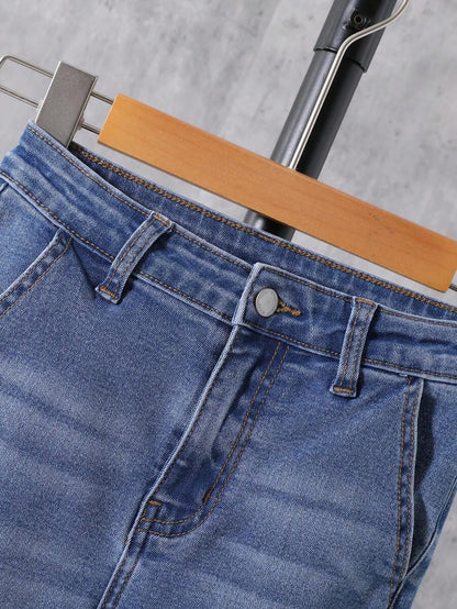 SHEIN Tween Boy Flap Pocket Side Cargo Jeans