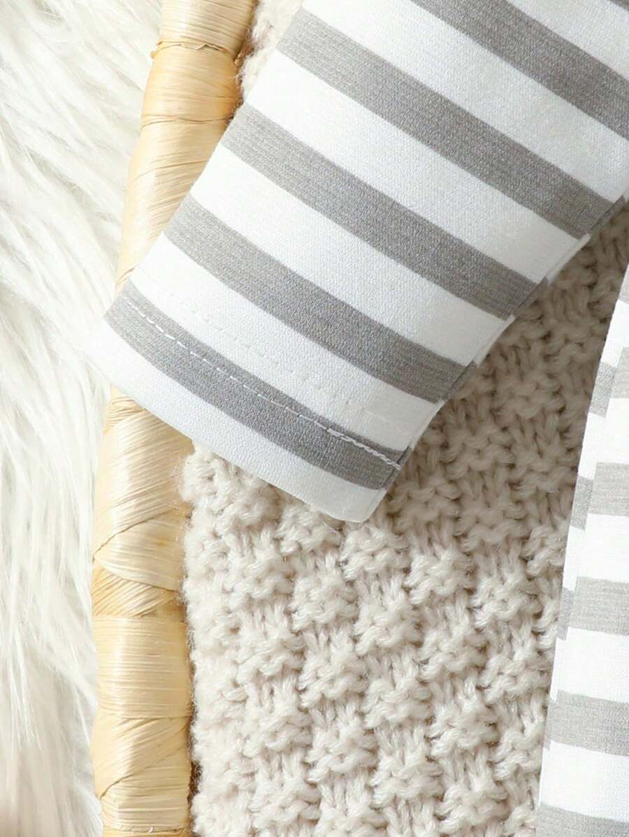 SHEIN Baby Boy Lion Zip Pajamas – Striped & Footed